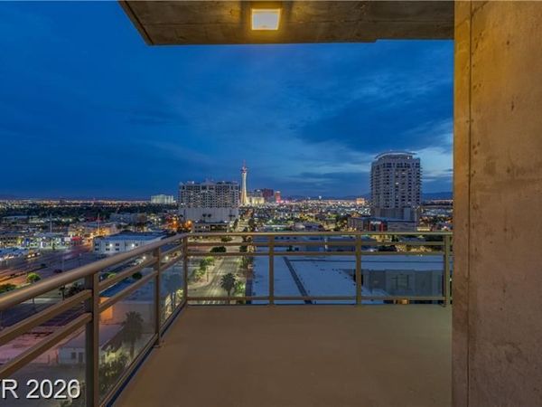 353 E Bonneville Avenue, Unit 1104, Las Vegas, NV 89101