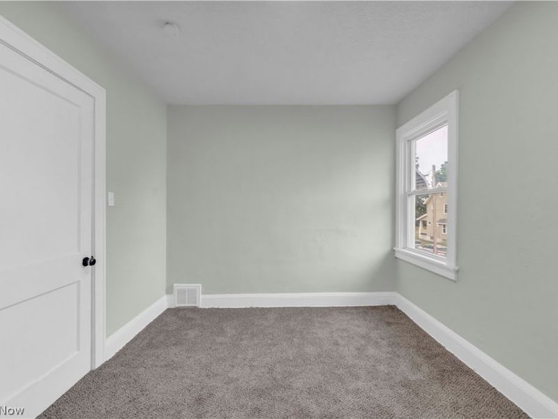 4415 E 139th Street, Garfield Heights, OH 44105 Photo 17