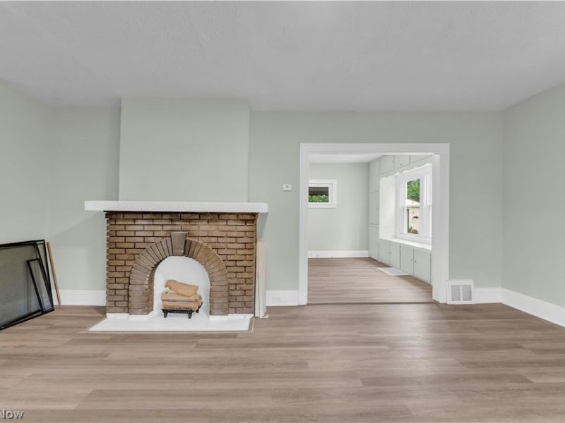 4415 E 139th Street, Garfield Heights, OH 44105 Photo 4