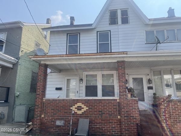 135 N MARSHALL Street, Shamokin, PA 17872