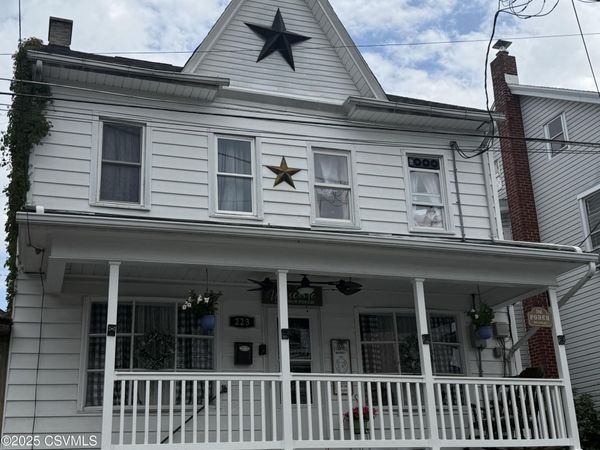 223 N VINE Street , Shamokin, PA 17872