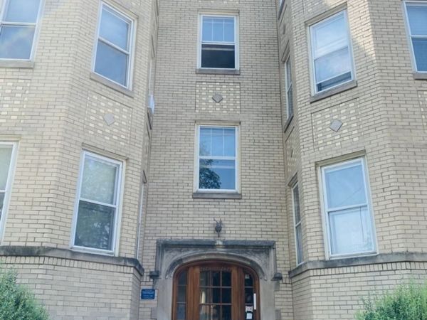 2429 W Foster Avenue, Unit 2, Chicago, IL 60625