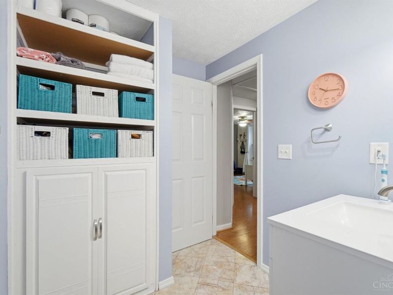 8110 Creek Woods Place, Deerfield Township, OH 45039 Photo 40