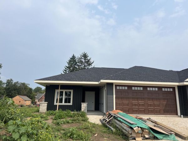 1917 Paul ROAD, Manitowoc, WI 54220