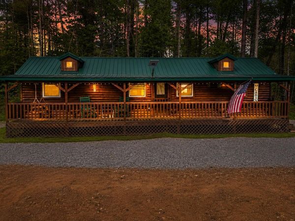 1768 Rich Mountain Way, Sevierville, TN 37876