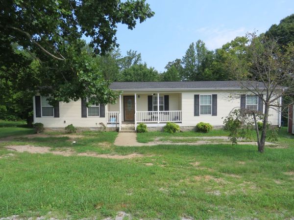 767 Moore Rd , Cookeville, TN 38506