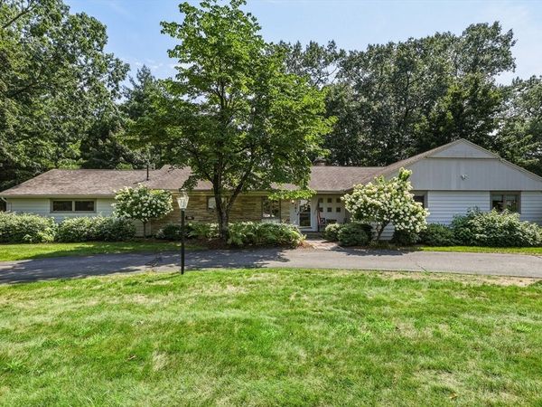 191 Pinewood Dr, Longmeadow, MA 01106