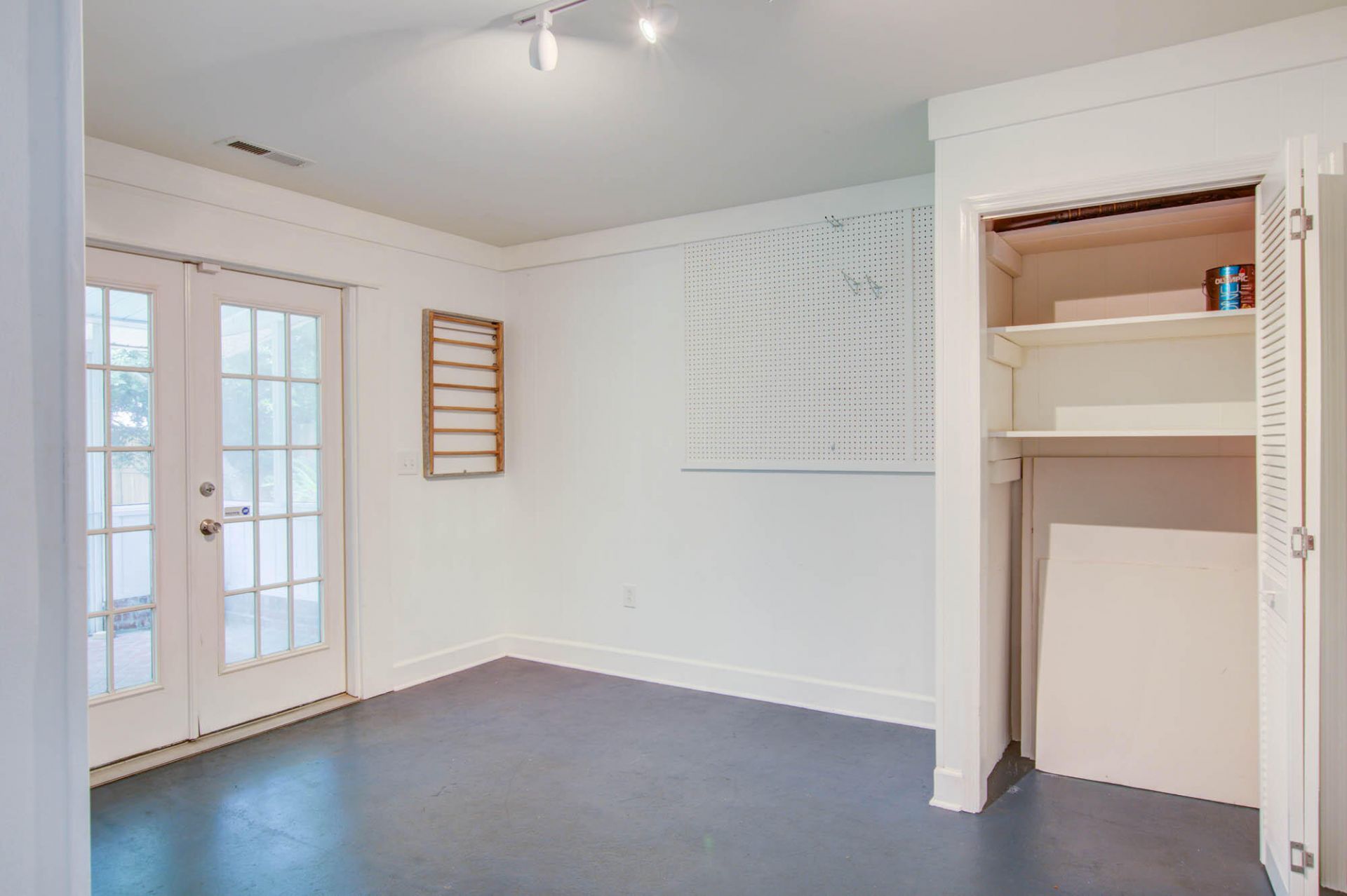 1307 Bob White Drive Photo 9