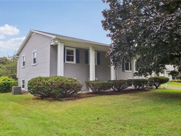 90 Bouckhart Avenue, Rochester, NY 14622