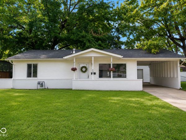 638 Sweetbriar Avenue , Whiteland, IN 46184