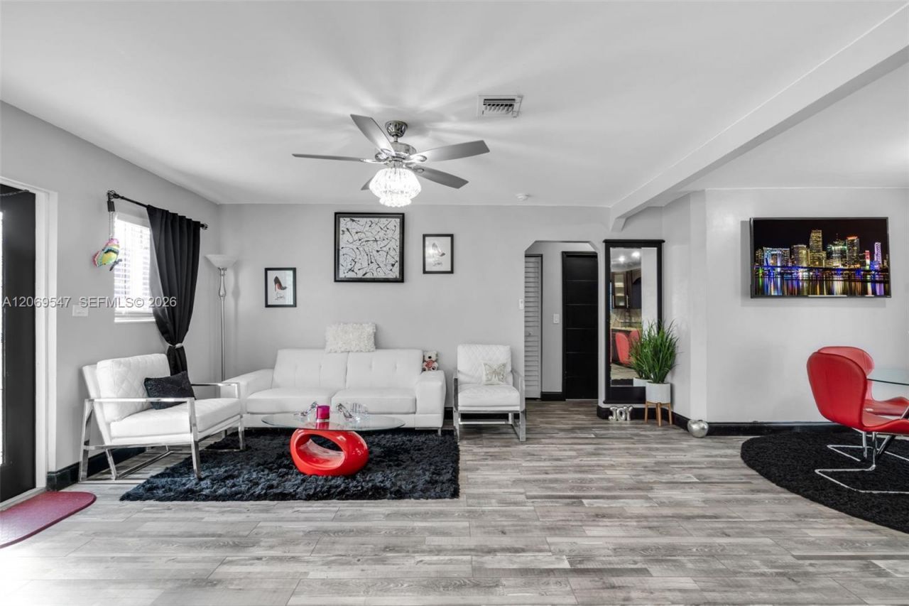 9402 NW 2nd Pl , Miami Shores, FL 33150 Photo