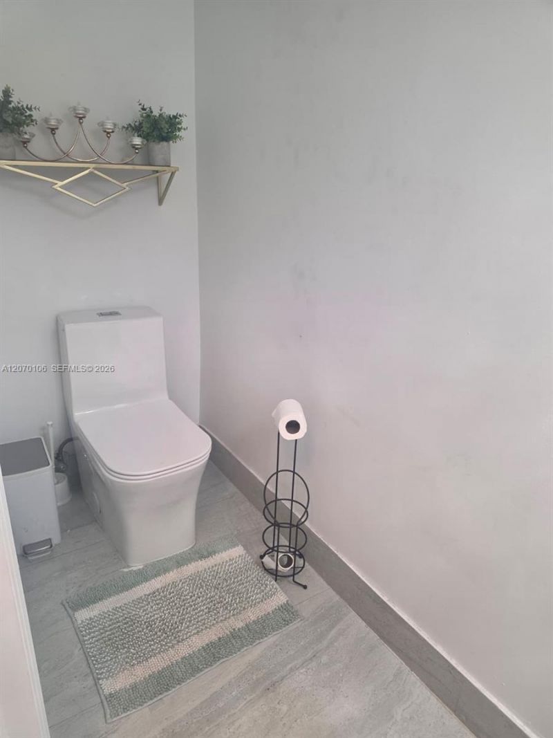 9229 W 33rd Way , Hialeah, FL 33018 Photo