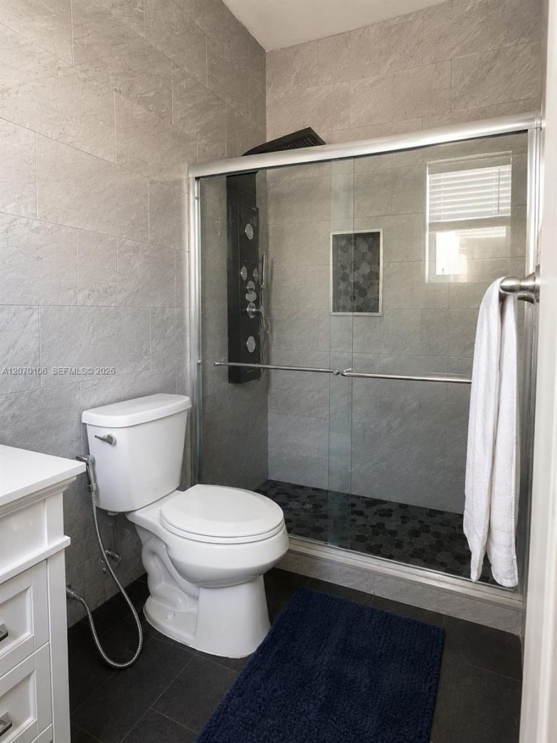 9229 W 33rd Way , Hialeah, FL 33018 Photo
