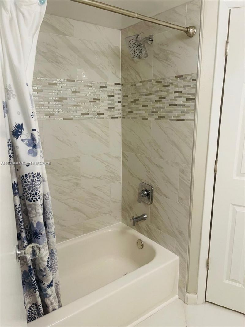 10551 W Broward Blvd , Unit 111, Plantation, FL 33324 Photo