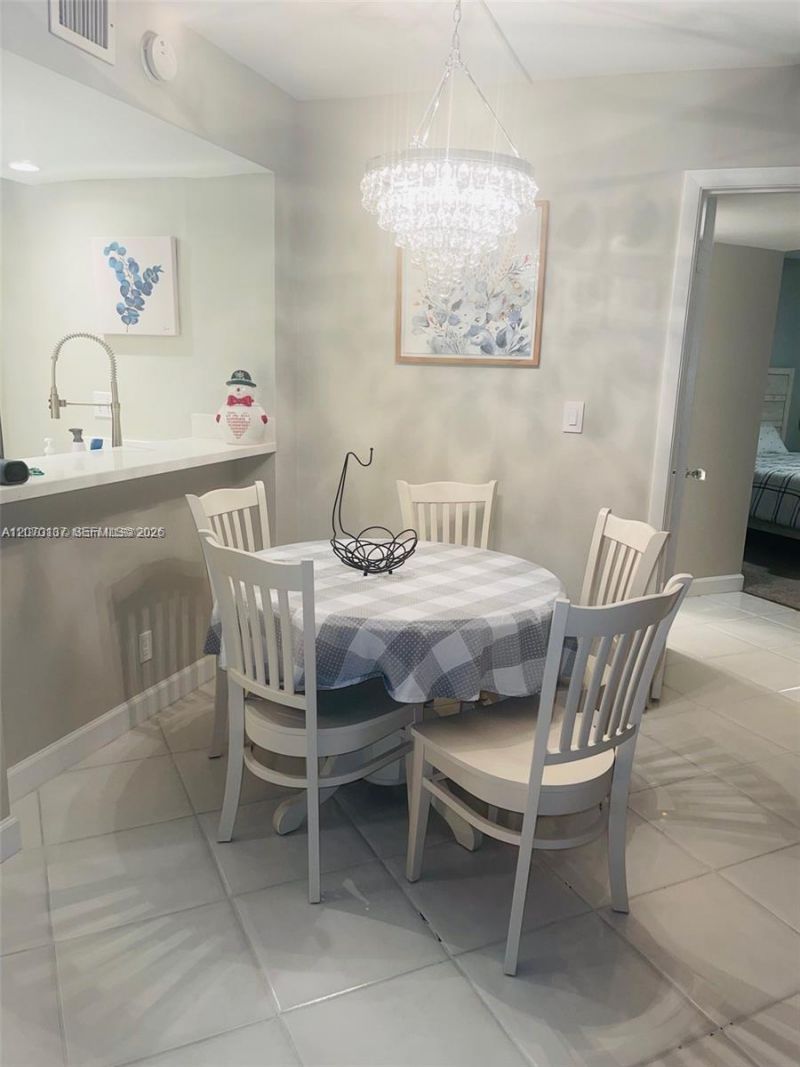 10551 W Broward Blvd , Unit 111, Plantation, FL 33324 Photo