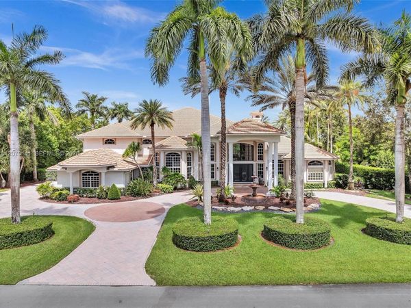 3828 Pine Lake Dr , Weston, FL 33332