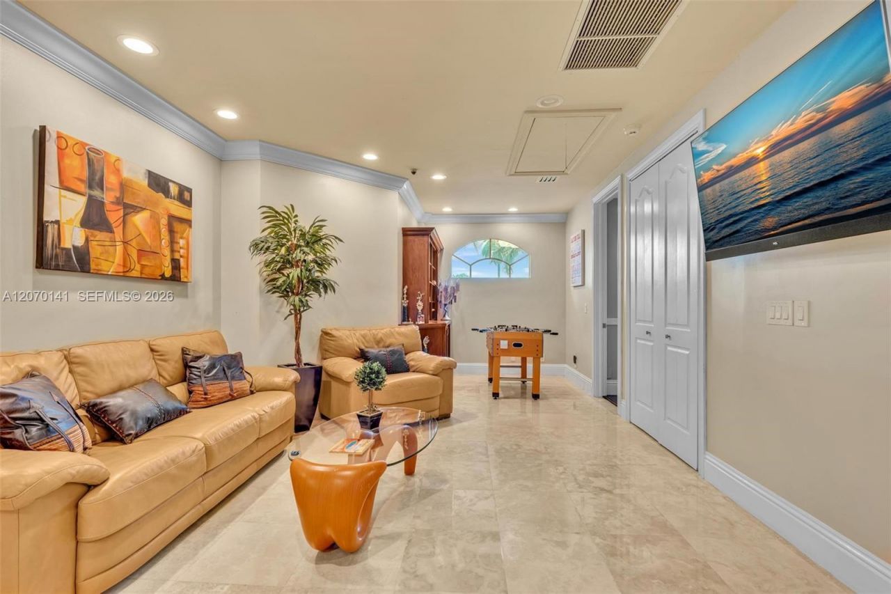 3828 Pine Lake Dr , Weston, FL 33332 Photo