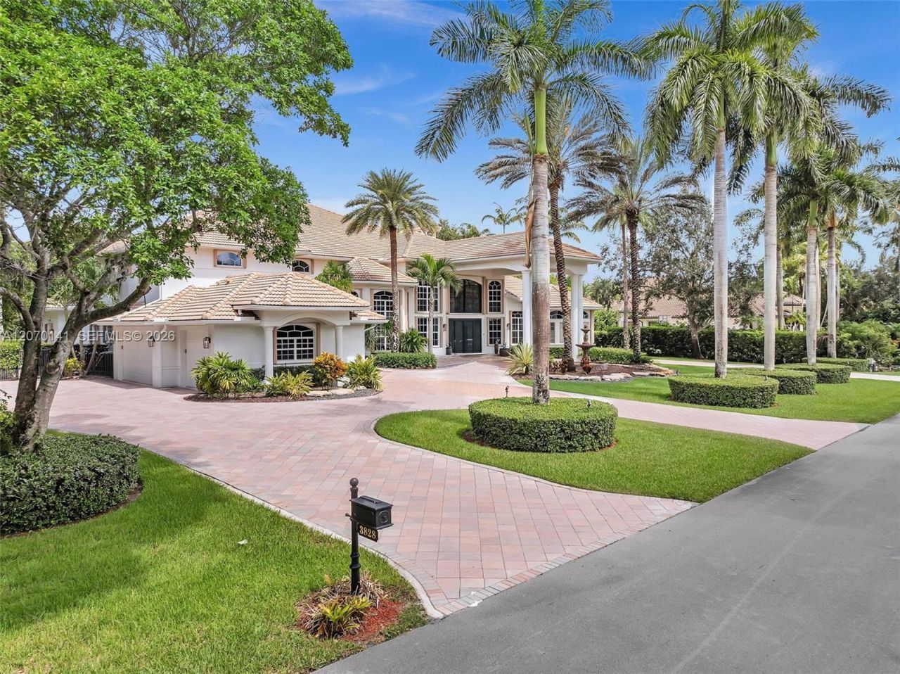 3828 Pine Lake Dr , Weston, FL 33332 Photo