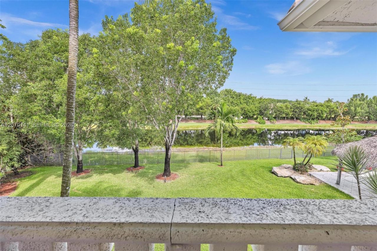3828 Pine Lake Dr , Weston, FL 33332 Photo