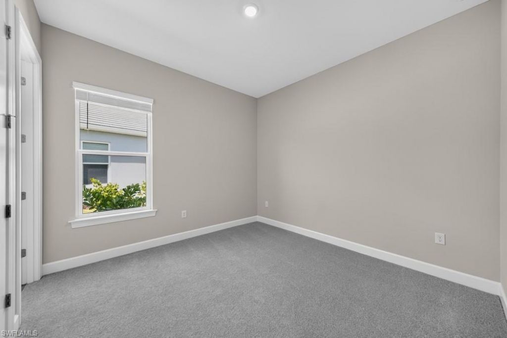 15690 Genova Dr, Naples, FL 34114 Photo