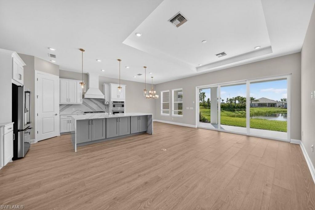 15690 Genova Dr, Naples, FL 34114 Photo