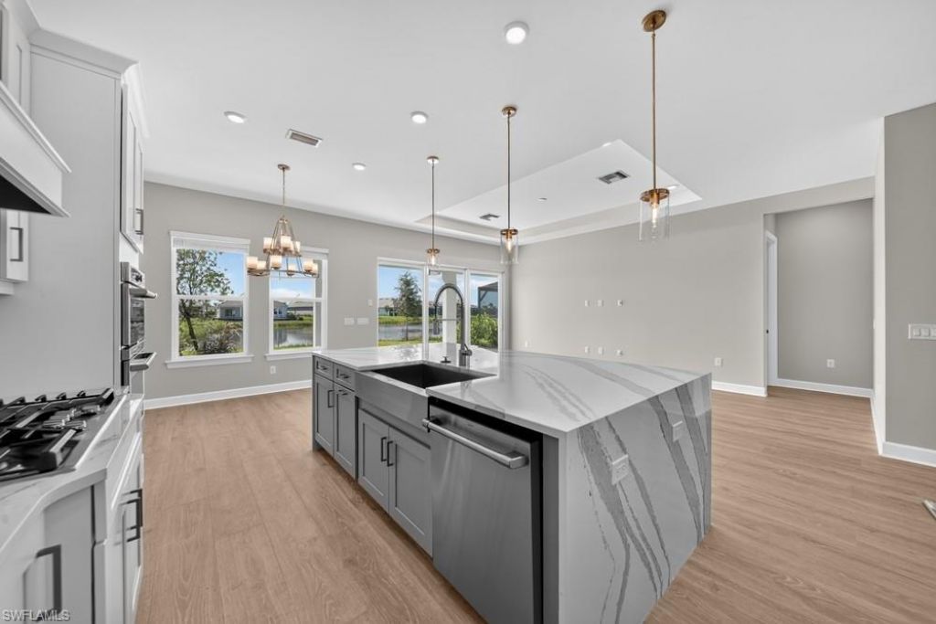 15690 Genova Dr, Naples, FL 34114 Photo