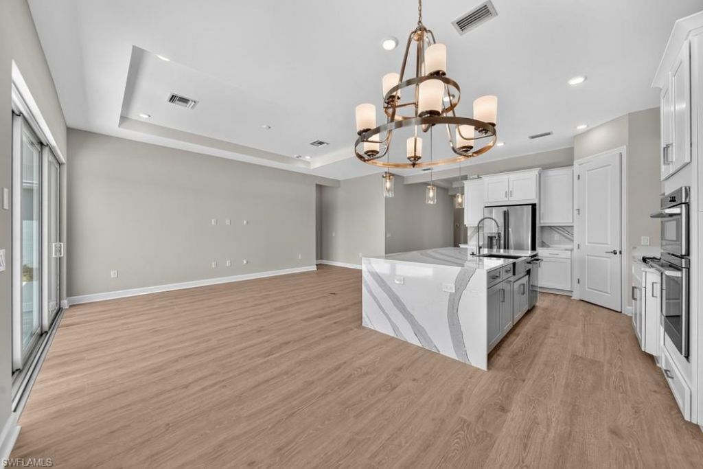 15690 Genova Dr, Naples, FL 34114 Photo
