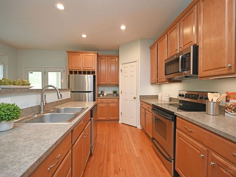 5005 Dovetail Lane, Cincinnati, OH 45223 Photo 23