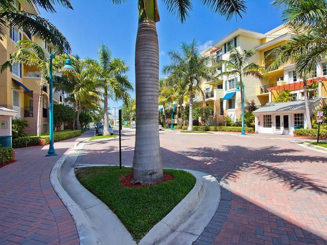 260 NE 3rd Street, Unit 4-D, Delray Beach, FL 33444 Photo