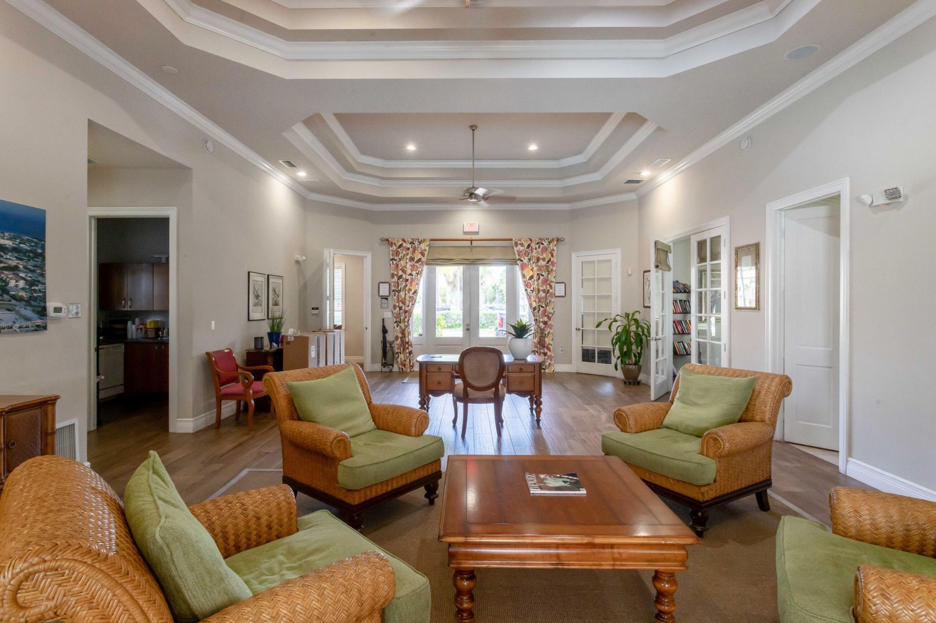 260 NE 3rd Street, Unit 4-D, Delray Beach, FL 33444 Photo