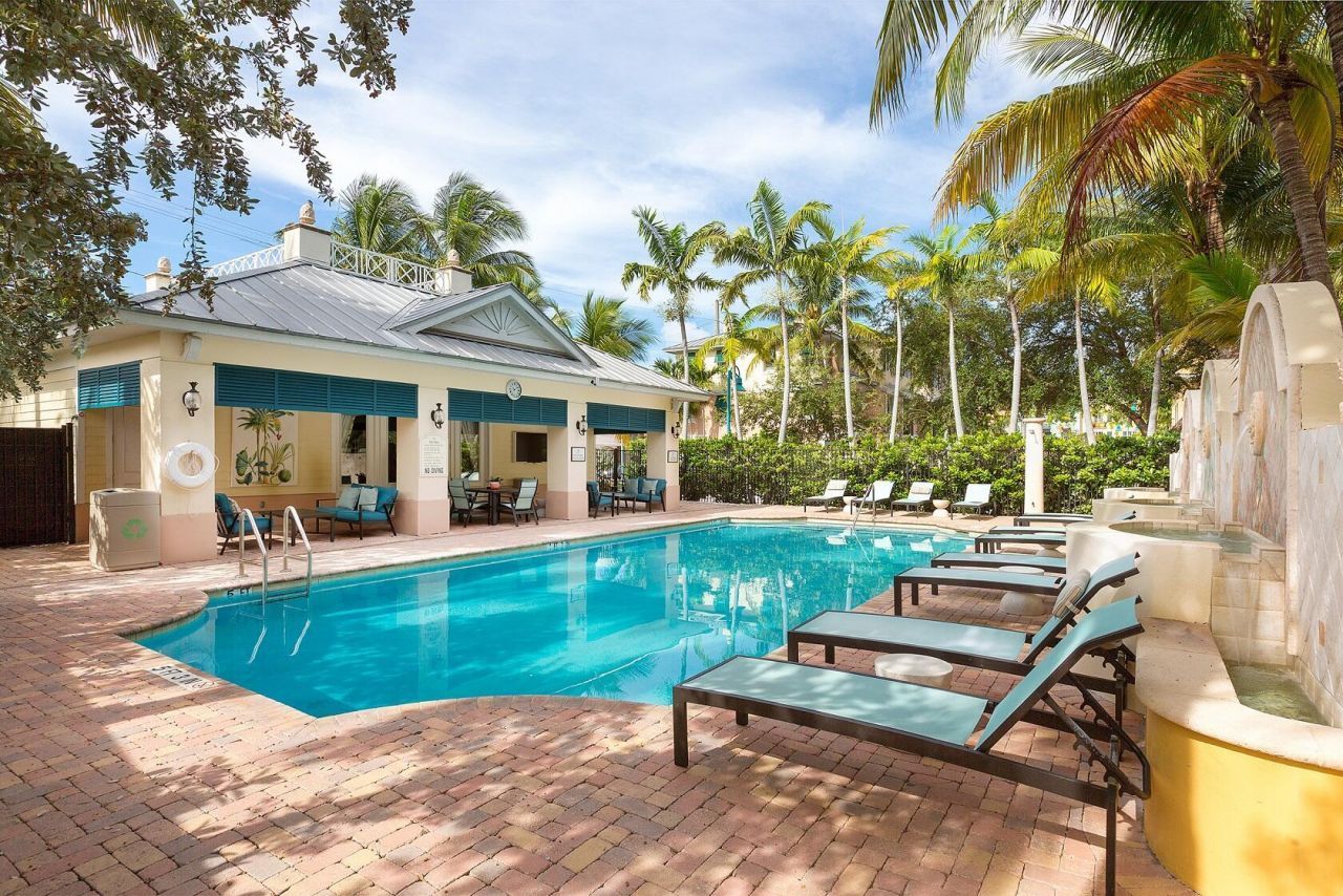 260 NE 3rd Street, Unit 4-D, Delray Beach, FL 33444 Photo
