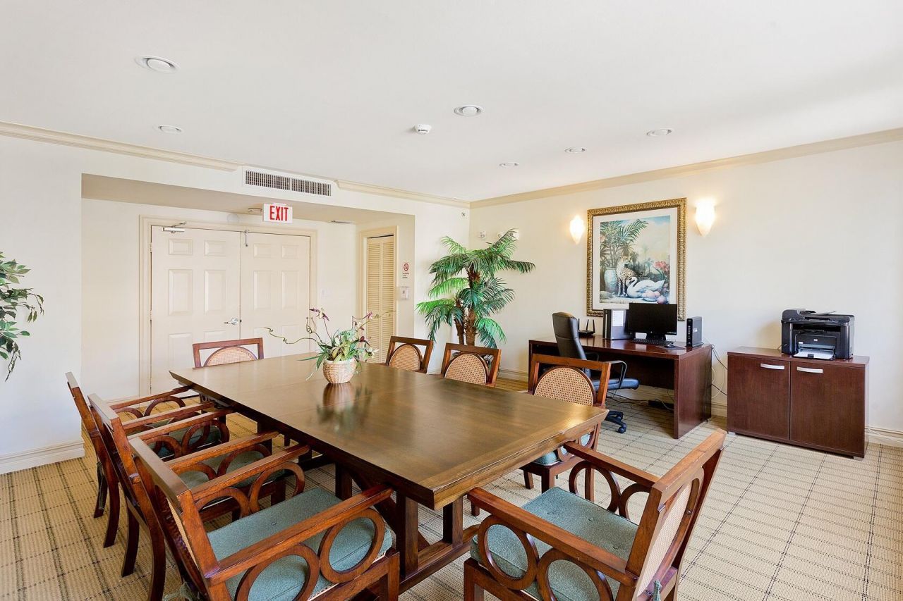 260 NE 3rd Street, Unit 4-D, Delray Beach, FL 33444 Photo