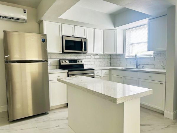 425 SW 18TH Avenue, Fort Lauderdale, FL 33312