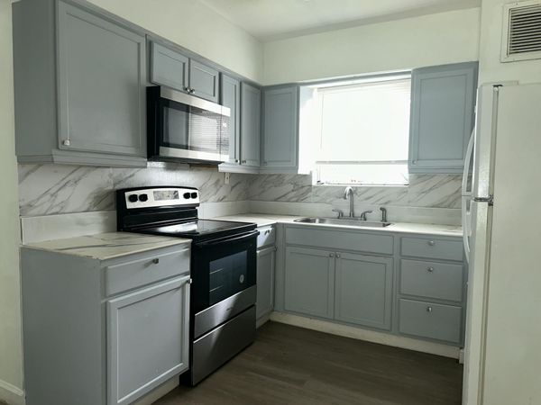 425 SW 18TH Avenue, Fort Lauderdale, FL 33312