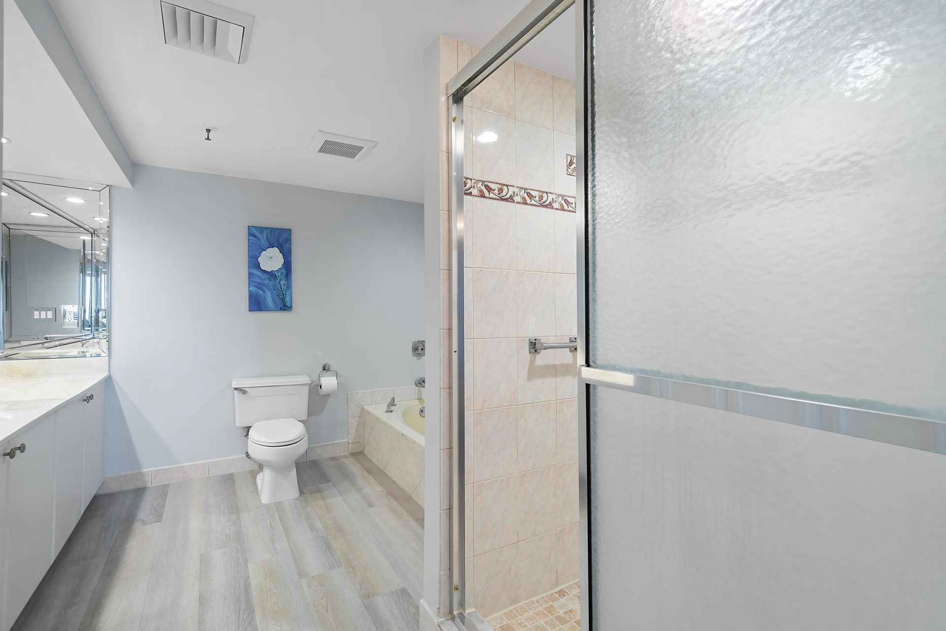 2450 Presidential Way, Unit 1606, West Palm Beach, FL 33401 Photo