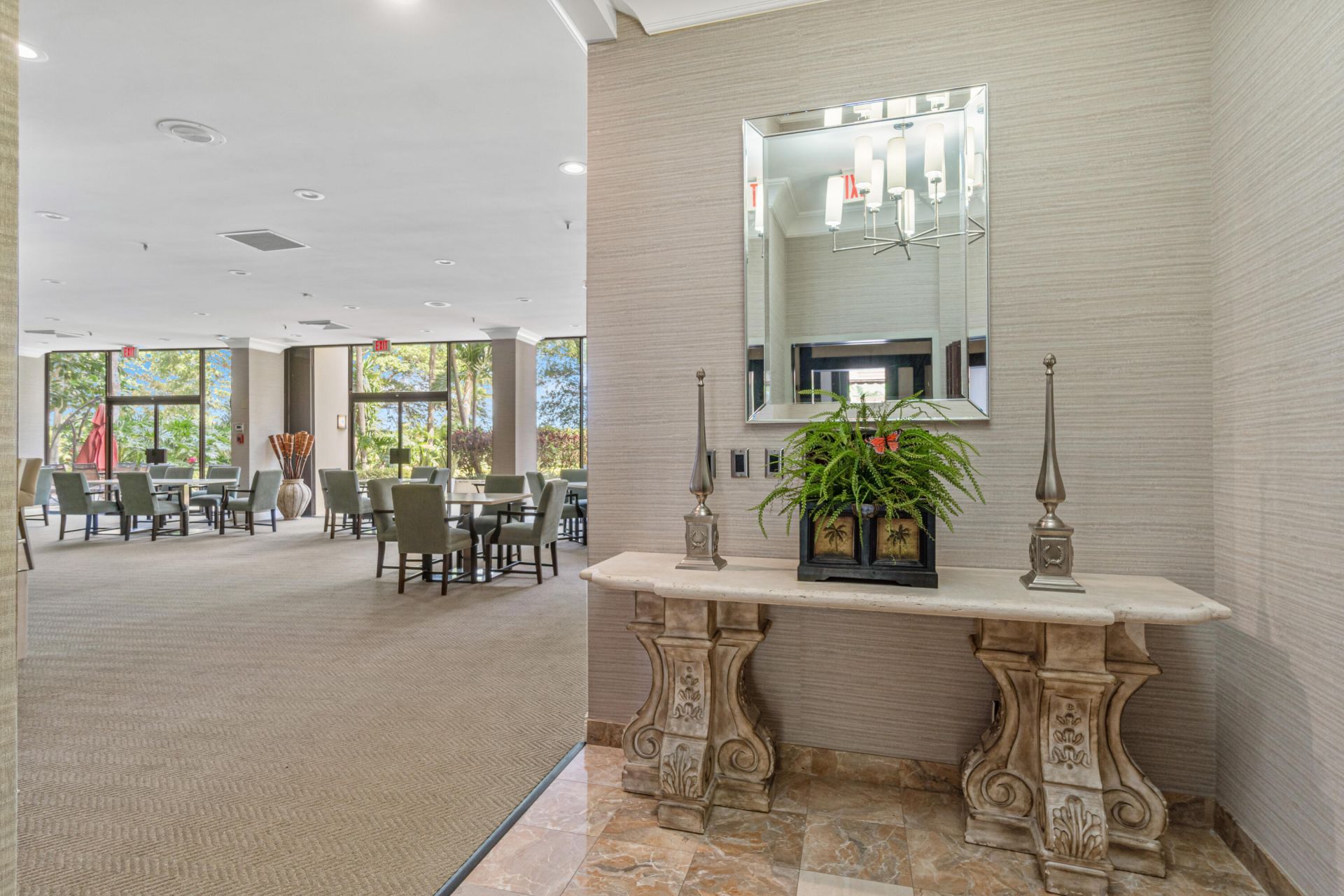 2450 Presidential Way, Unit 1606, West Palm Beach, FL 33401 Photo