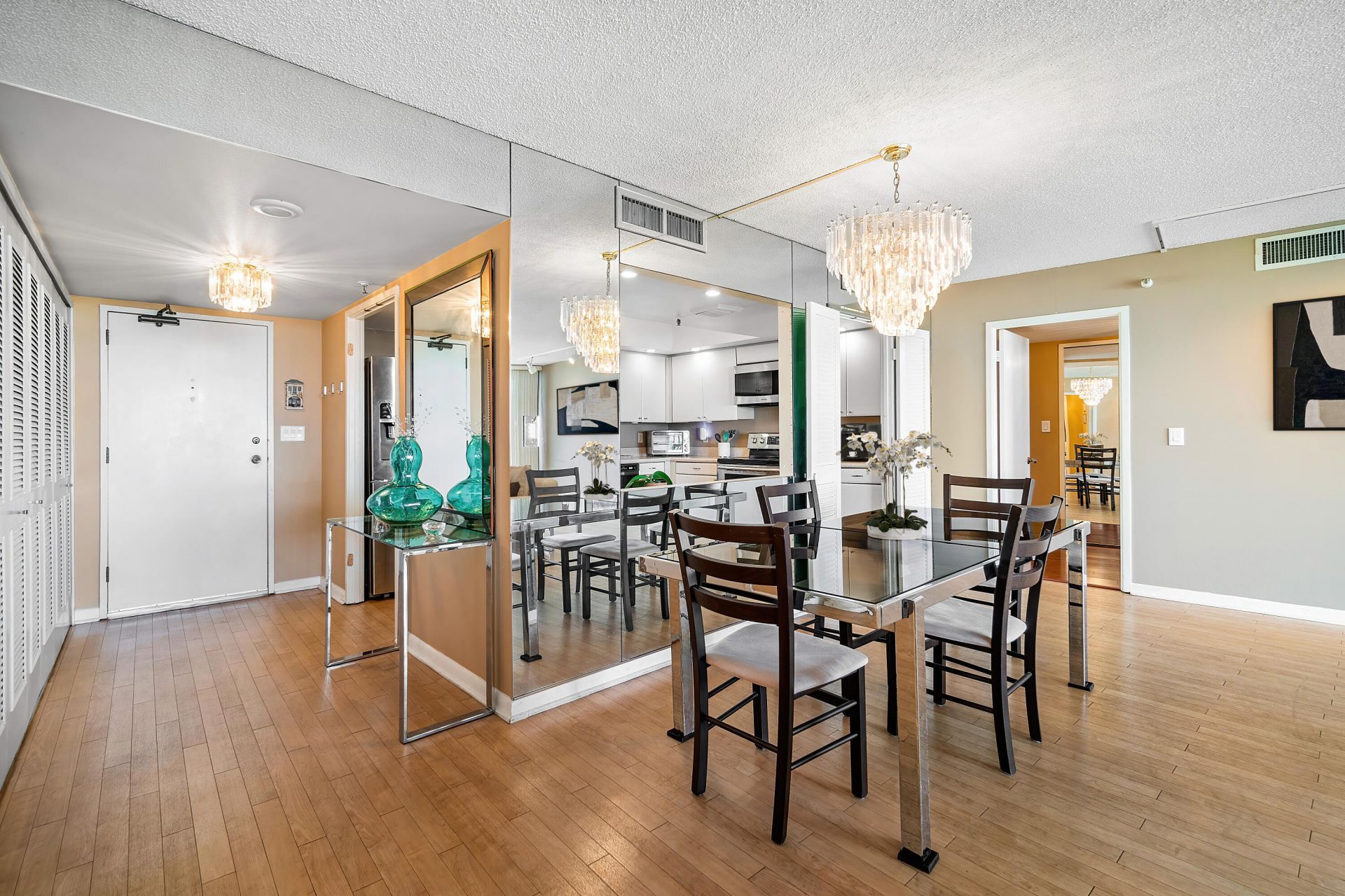 2450 Presidential Way, Unit 1606, West Palm Beach, FL 33401 Photo