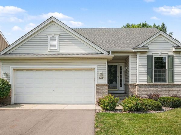1615 Johnny Cake Ridge Lane, Unit L, Eagan, MN 55122