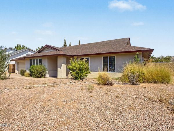 1048 W NIDO Avenue, Mesa, AZ 85210
