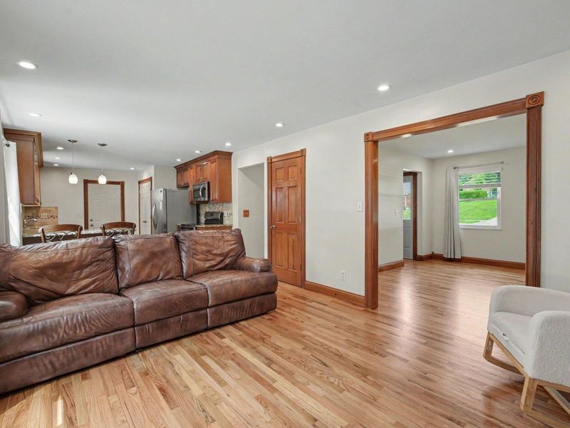 156 Burgess Lane, Florence, KY 41042 Photo 3