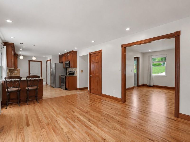 156 Burgess Lane, Florence, KY 41042 Photo 4