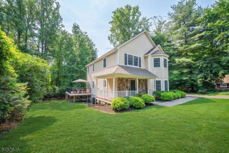 298 Emerson Ln, Berkeley Heights, NJ 07922 Main Photo