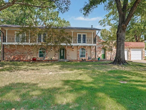502 Fairway Drive , Broken Arrow, OK 74011
