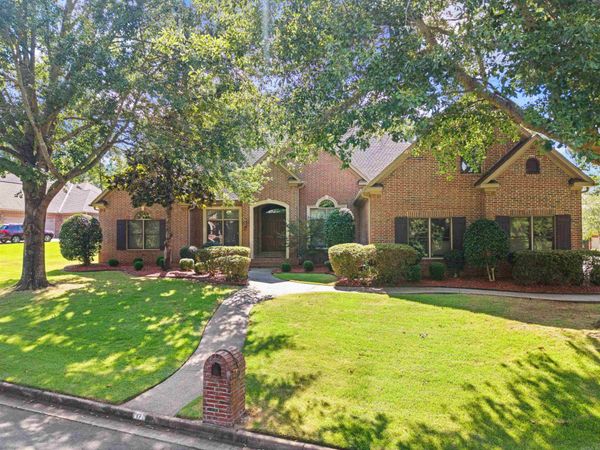 17 Maisons Drive , Little Rock, AR 72223