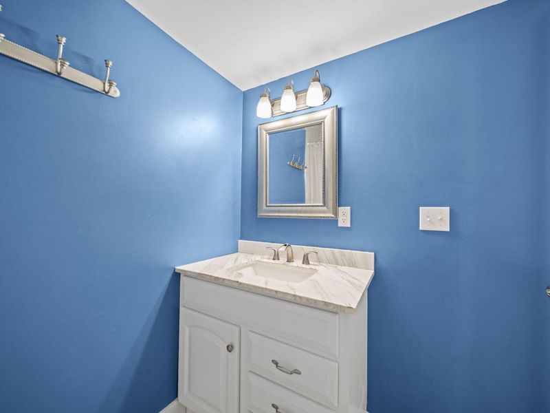493 W 3rd Avenue , Columbus, OH 43201 Photo 34