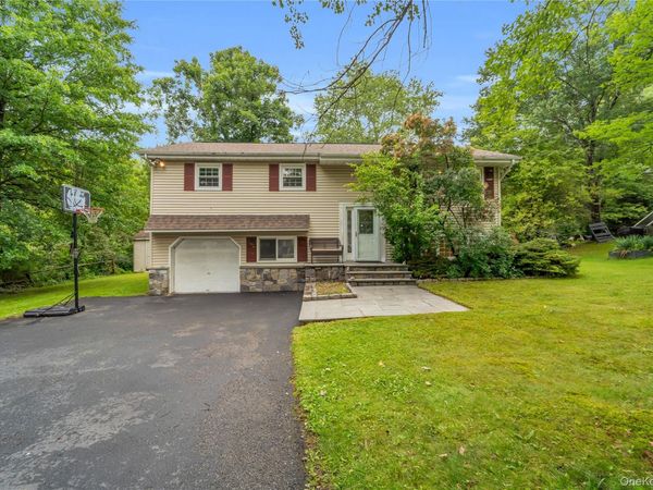 124 Northmore Drive , Yorktown Heights, NY 10598