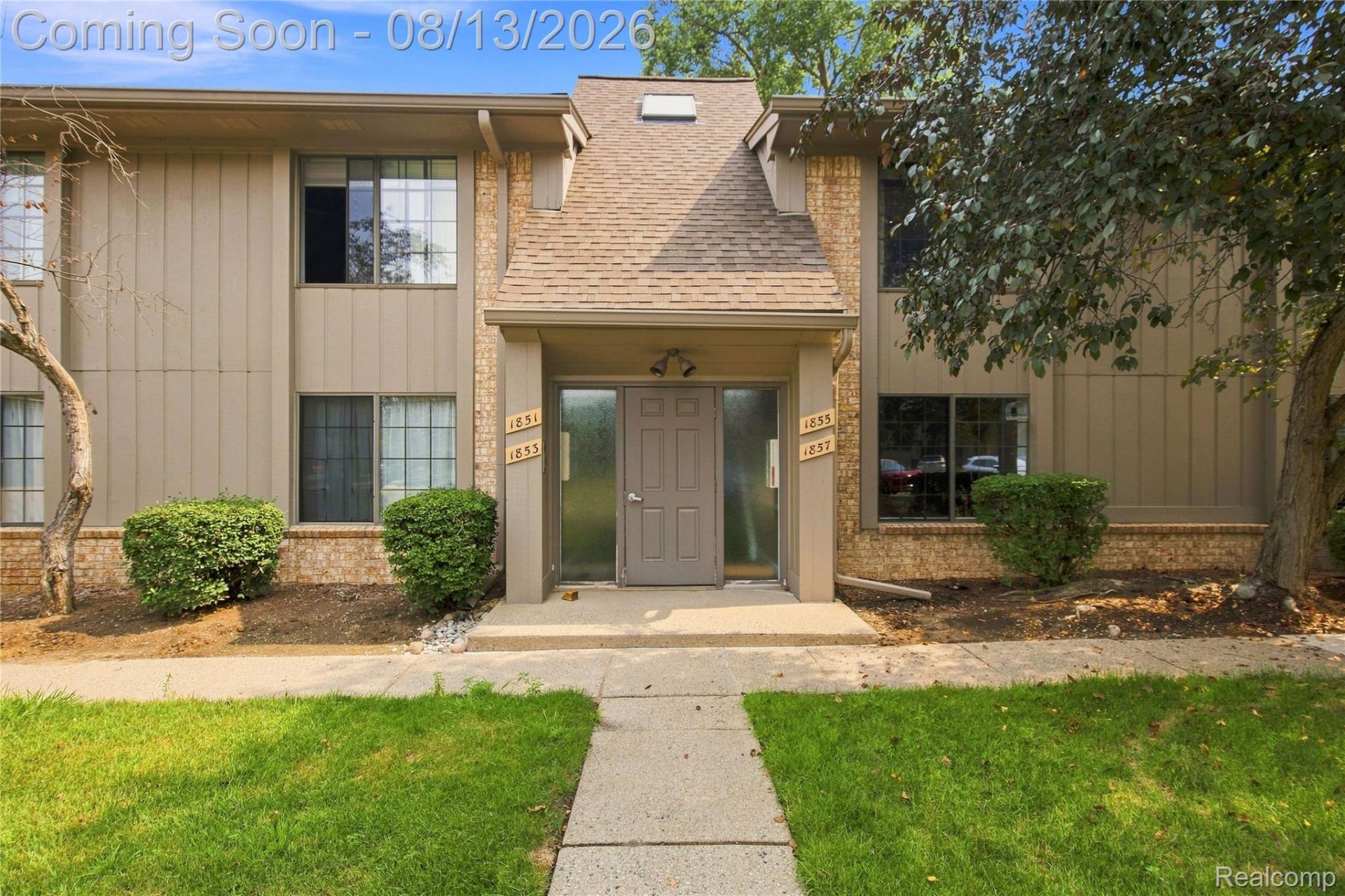 1855 Meadow Dale Court, Unit 18, Rochester Hills, Mi 48309 Main Photo