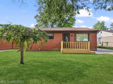 34931 Michelle Drive, Romulus, Mi 48174