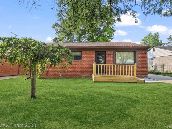 34931 Michelle Drive, Romulus, Mi 48174