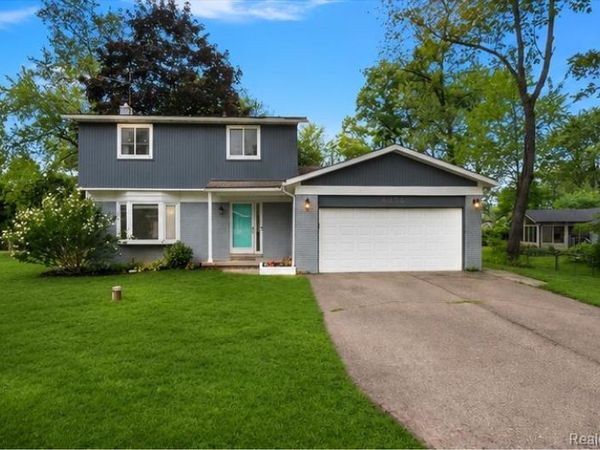 4256 Highland Court, West Bloomfield Township, Mi 48323